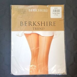 BERKSHIRE TREND BACK SEAM PANTYHOSE BLACK 2PLUS NWT
